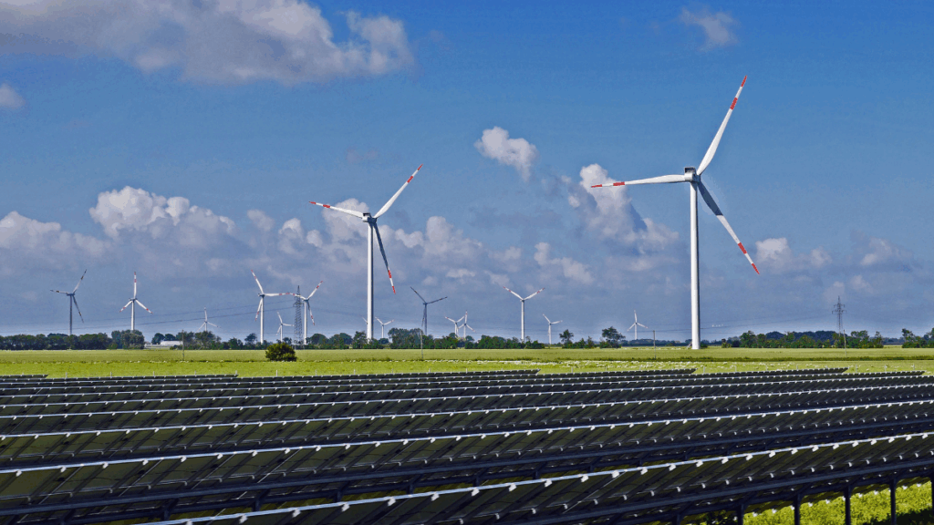 Energia limpa: fazenda de energia solar e eólica